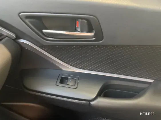 TOYOTA C-HR - voiture d'occasion - Photo 35