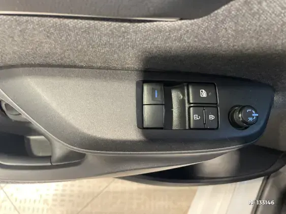 TOYOTA YARIS IV - voiture d'occasion - Photo 31