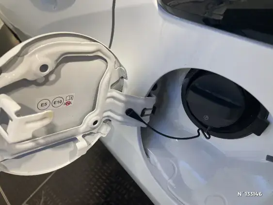 TOYOTA YARIS IV - voiture d'occasion - Photo 30