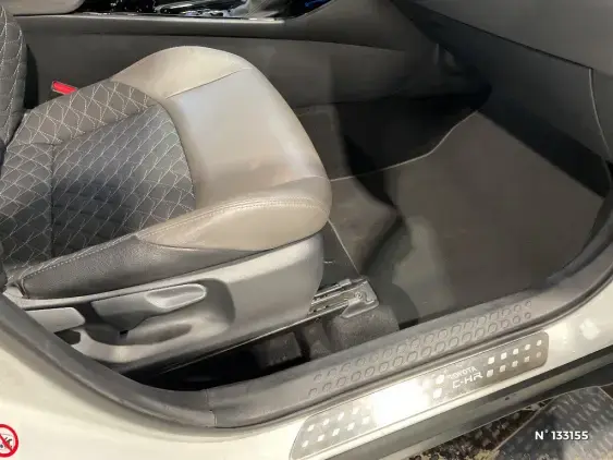 TOYOTA C-HR - voiture d'occasion - Photo 26