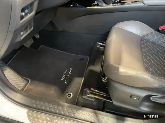 TOYOTA C-HR - voiture d'occasion - Photo 28