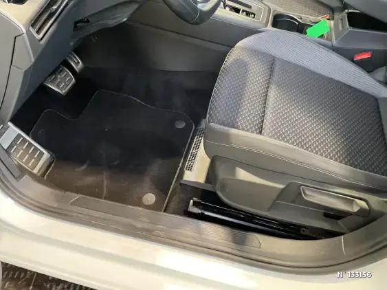 VOLKSWAGEN GOLF VIII - voiture d'occasion - Photo 28