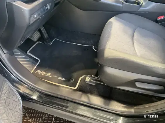 TOYOTA RAV4 V - voiture d'occasion - Photo 28