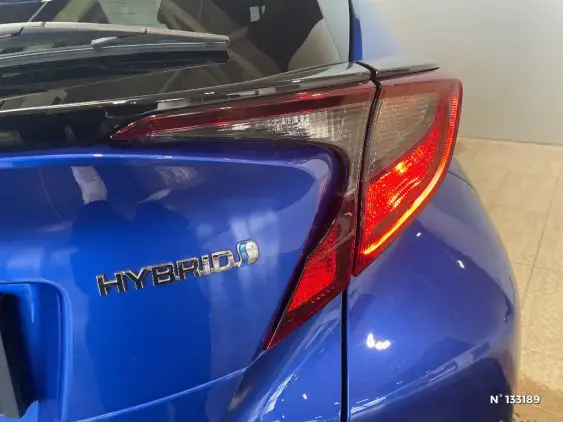 TOYOTA C-HR - voiture d'occasion - Photo 26