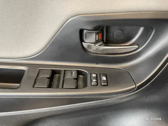 TOYOTA YARIS III - voiture d'occasion - Photo 41