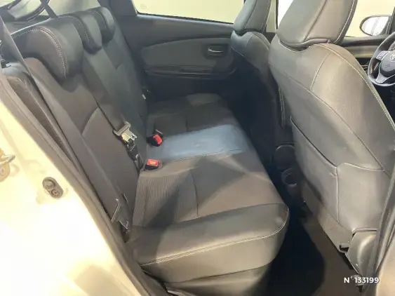 TOYOTA YARIS III - voiture d'occasion - Photo 11