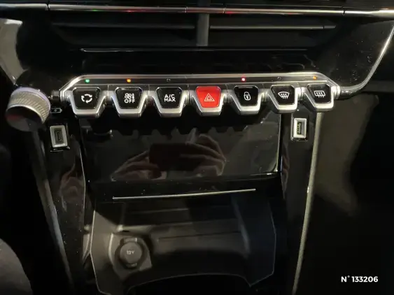 PEUGEOT 2008 II - voiture d'occasion - Photo 36