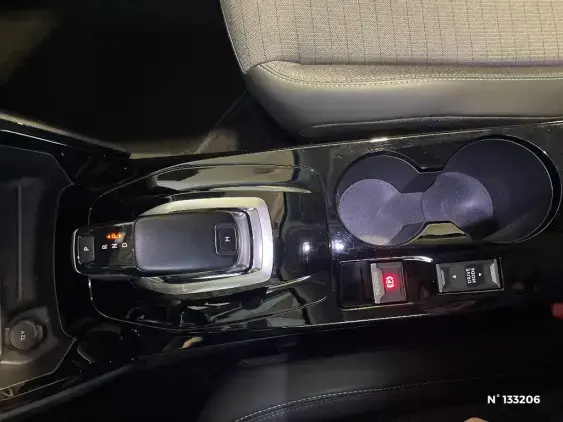 PEUGEOT 2008 II - voiture d'occasion - Photo 40