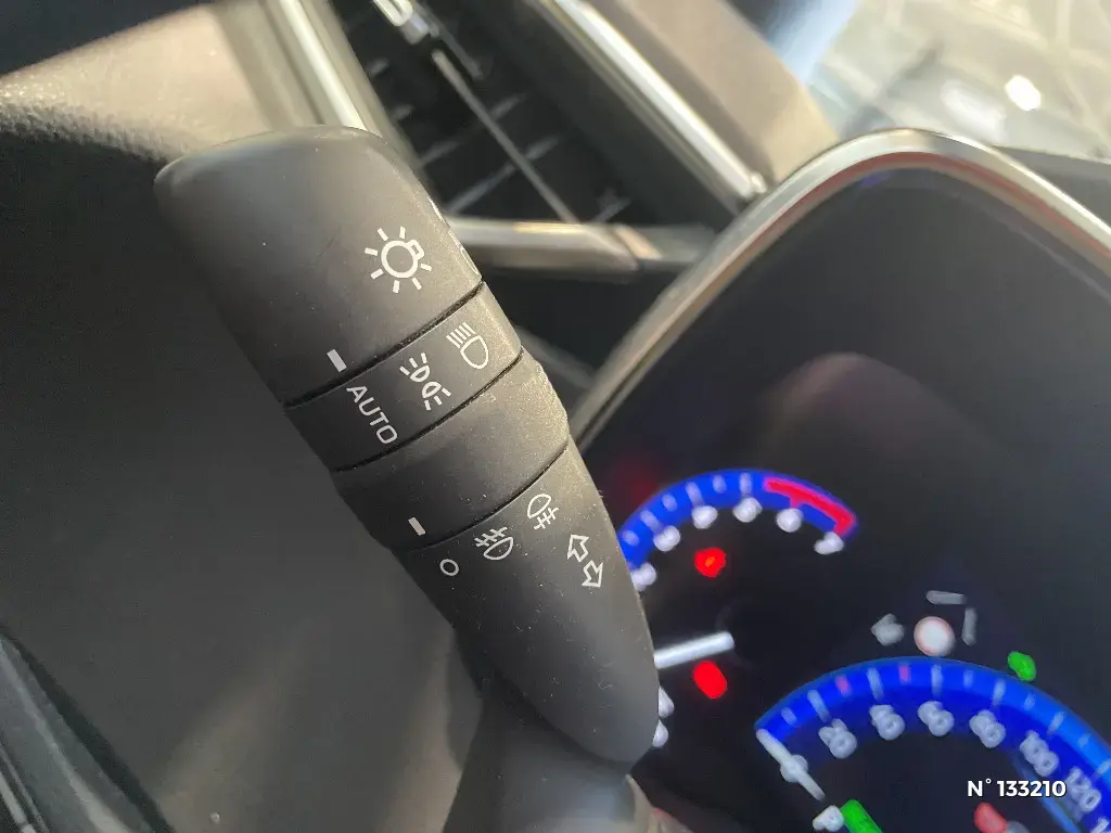 TOYOTA COROLLA XII - Miniature 15