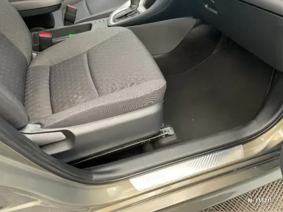 TOYOTA YARIS IV - voiture d'occasion - Photo 26