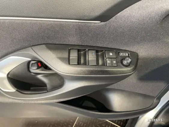 TOYOTA YARIS CROSS I - voiture d'occasion - Photo 31