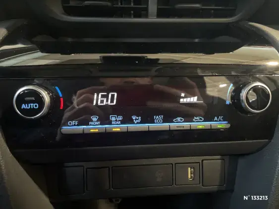 TOYOTA YARIS CROSS I - voiture d'occasion - Photo 40