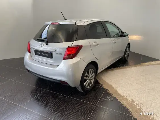 TOYOTA YARIS III - voiture d'occasion - Photo 4