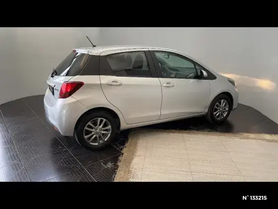 TOYOTA YARIS III - voiture d'occasion - Photo 5