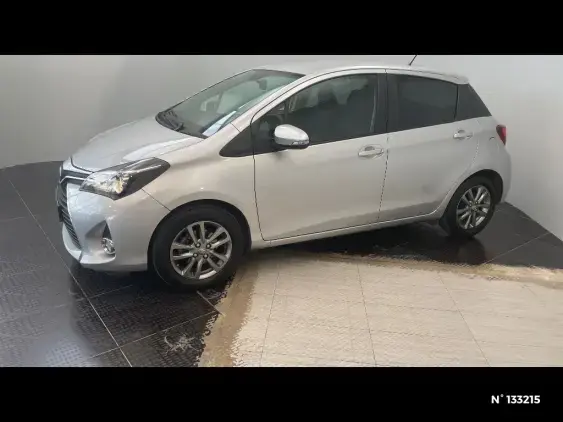 TOYOTA YARIS III - voiture d'occasion - Photo 2