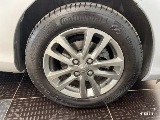 TOYOTA YARIS III - voiture d'occasion - Photo 8