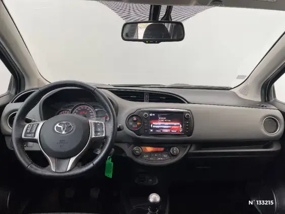 TOYOTA YARIS III - voiture d'occasion - Photo 9