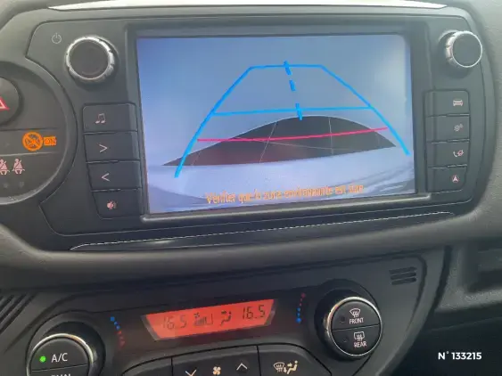 TOYOTA YARIS III - voiture d'occasion - Photo 14