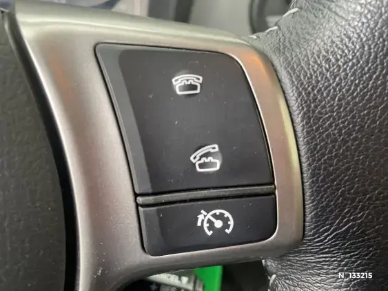 TOYOTA YARIS III - voiture d'occasion - Photo 33