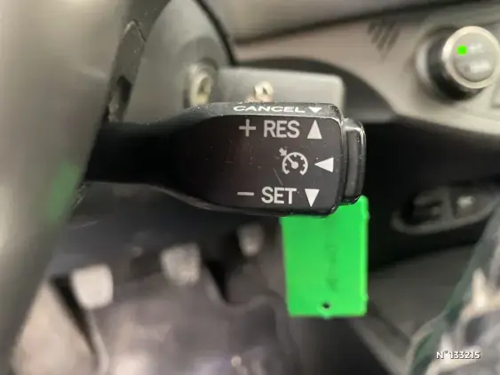 TOYOTA YARIS III - voiture d'occasion - Photo 34