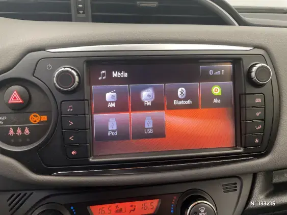 TOYOTA YARIS III - voiture d'occasion - Photo 41