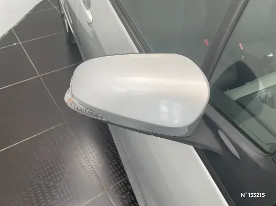 TOYOTA YARIS III - voiture d'occasion - Photo 44