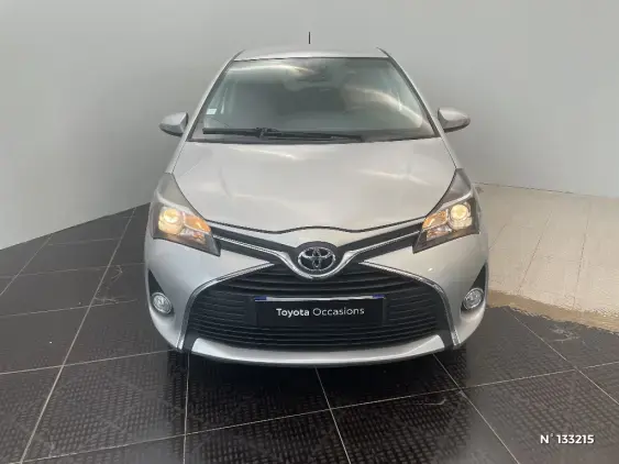 TOYOTA YARIS III - voiture d'occasion - Photo 3