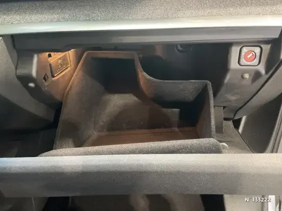 PEUGEOT 3008 II - voiture d'occasion - Photo 27