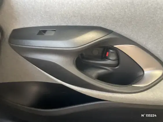 TOYOTA YARIS IV - voiture d'occasion - Photo 35