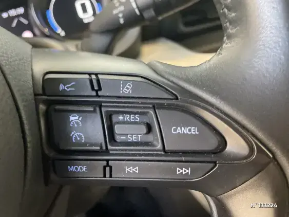 TOYOTA YARIS IV - voiture d'occasion - Photo 37