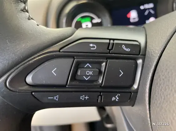 TOYOTA YARIS IV - voiture d'occasion - Photo 38