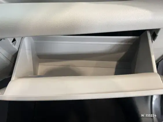 TOYOTA YARIS IV - voiture d'occasion - Photo 27