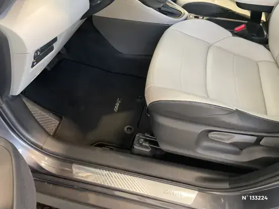 TOYOTA YARIS IV - voiture d'occasion - Photo 28