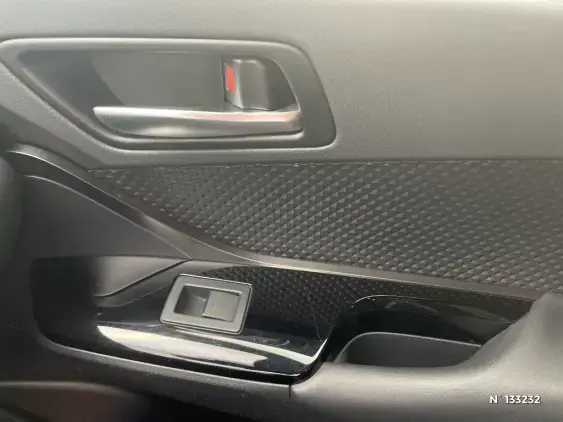 TOYOTA C-HR - voiture d'occasion - Photo 35
