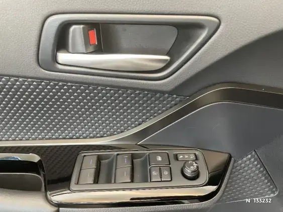 TOYOTA C-HR - voiture d'occasion - Photo 36