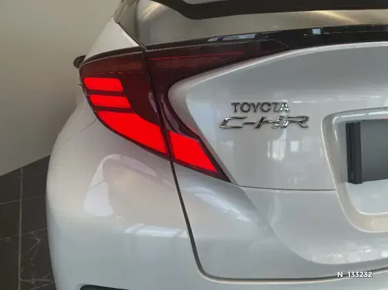 TOYOTA C-HR - voiture d'occasion - Photo 29