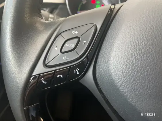 TOYOTA C-HR - voiture d'occasion - Photo 37