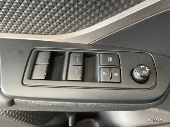 TOYOTA C-HR - voiture d'occasion - Photo 41