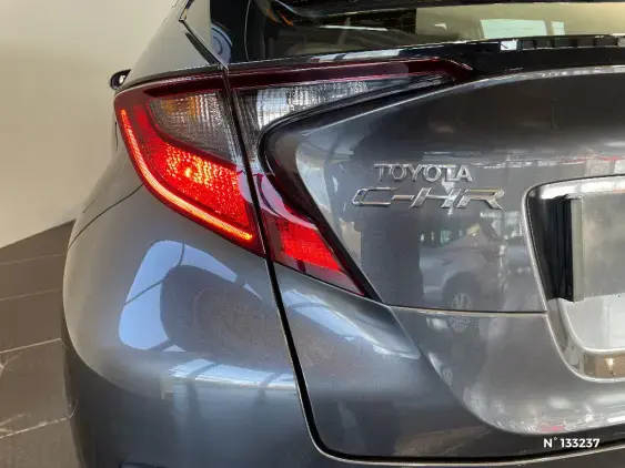 TOYOTA C-HR - voiture d'occasion - Photo 29
