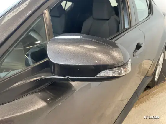 TOYOTA C-HR - voiture d'occasion - Photo 42