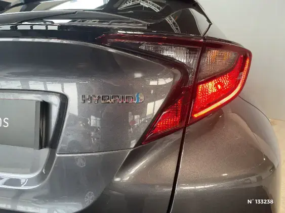 TOYOTA C-HR - voiture d'occasion - Photo 30