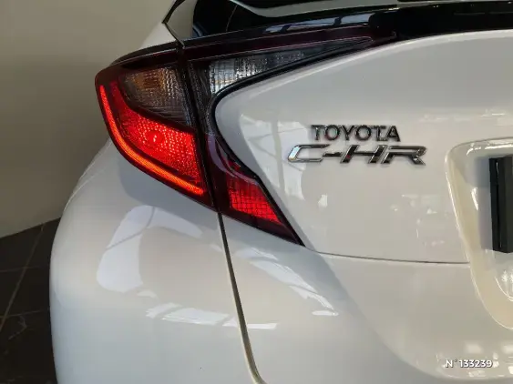 TOYOTA C-HR - voiture d'occasion - Photo 29