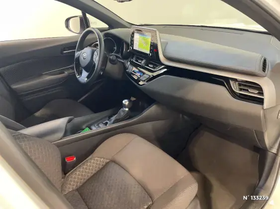 TOYOTA C-HR - voiture d'occasion - Photo 10