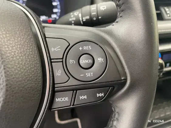 TOYOTA RAV4 V - voiture d'occasion - Photo 37