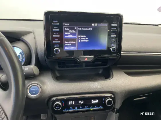 TOYOTA YARIS IV - voiture d'occasion - Photo 13