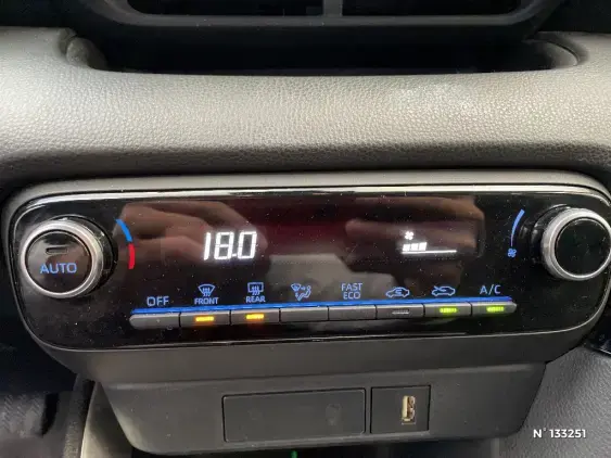 TOYOTA YARIS IV - voiture d'occasion - Photo 37