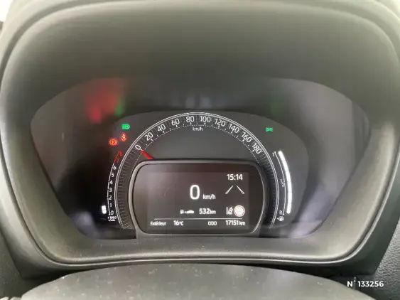 TOYOTA AYGO X - voiture d'occasion - Photo 12