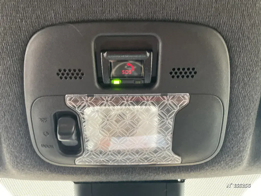TOYOTA AYGO X - Miniature 22