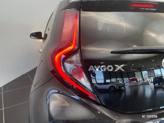 TOYOTA AYGO X - voiture d'occasion - Photo 29