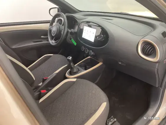 TOYOTA AYGO X - voiture d'occasion - Photo 10